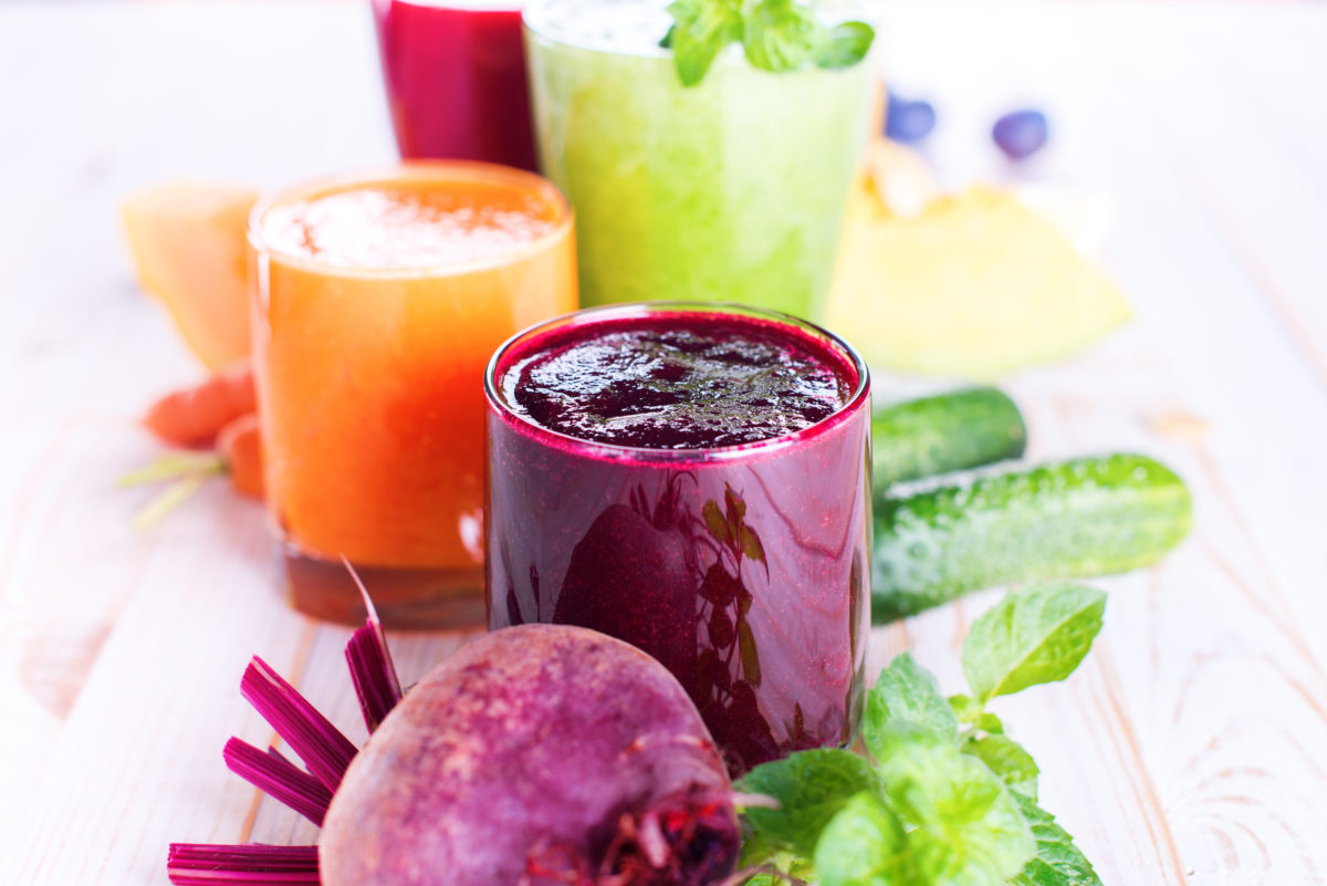 Juicing Vs. Blending: Which is Right for You?